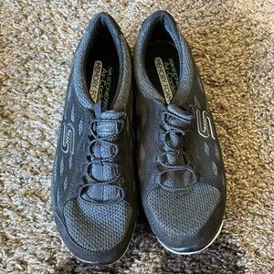 Skechers Air-Cooled Memory Foam walking shoes